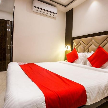 מומביי Oyo 37559 Hotel Al Haram מראה חיצוני תמונה