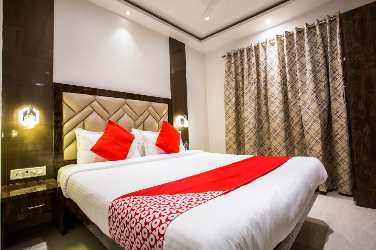 מומביי Oyo 37559 Hotel Al Haram מראה חיצוני תמונה