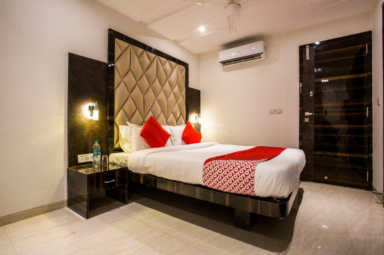 מומביי Oyo 37559 Hotel Al Haram מראה חיצוני תמונה