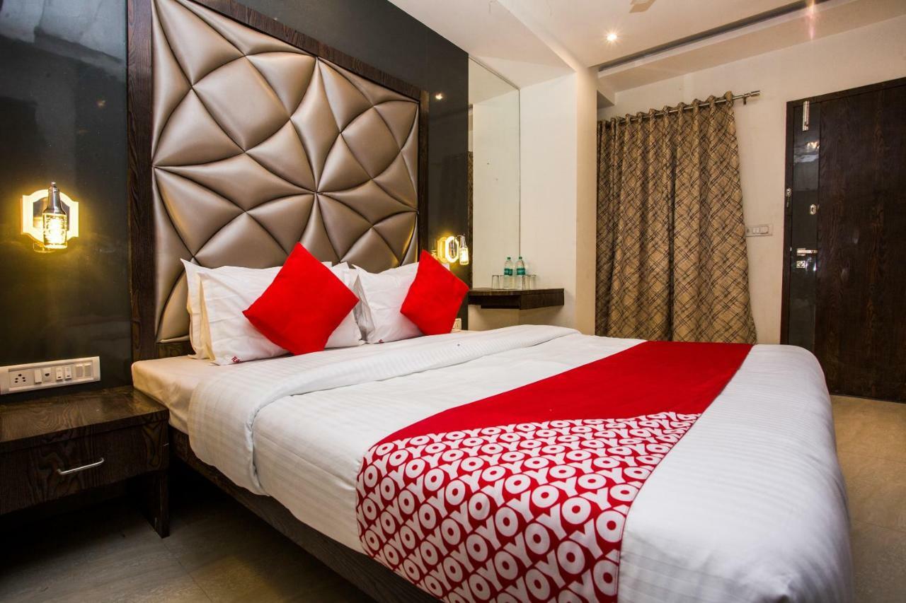מומביי Oyo 37559 Hotel Al Haram מראה חיצוני תמונה